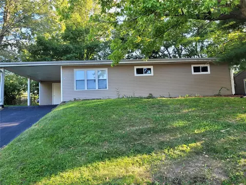 9236 Corregidor Ave, Saint Louis, MO 63134