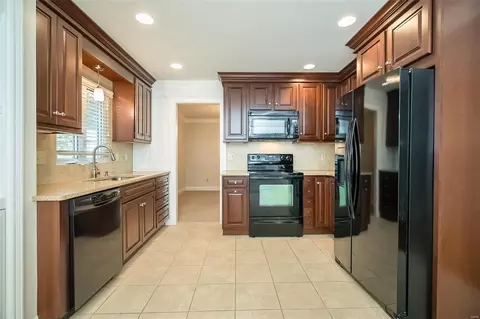 272 Oak Path Dr, Ballwin, MO 63011 photo 11