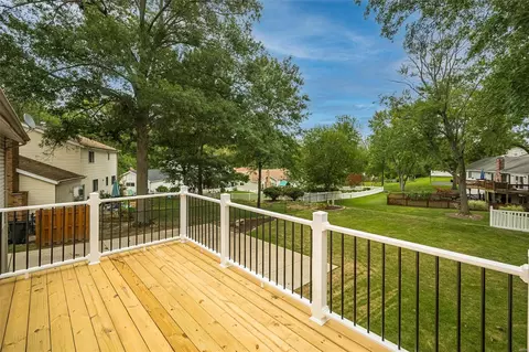 272 Oak Path Dr, Ballwin, MO 63011 photo 29