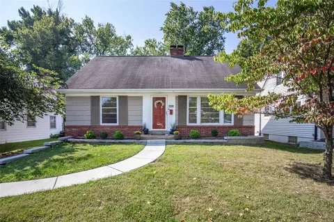 534 Locust Ct, Saint Louis, MO 63119