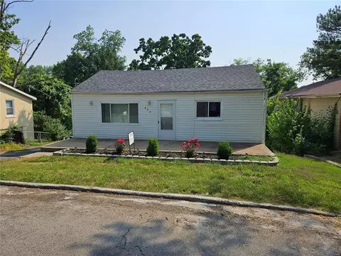 825 Marvin Ave, Saint Louis, MO 63135