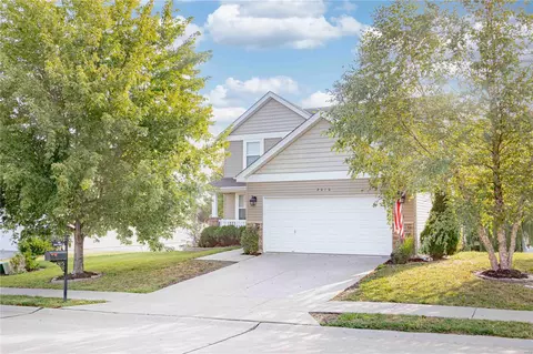 2010 Teresa Fields Ln, Lake Saint Louis, MO 63367