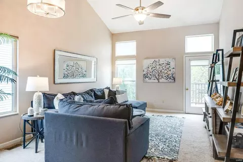 1738 Highview Circle Ct, Ballwin, MO 63021 photo 5