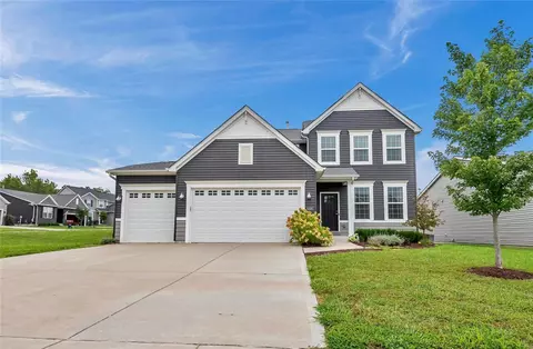 1035 Sweet River Dr, O'fallon, MO 63366