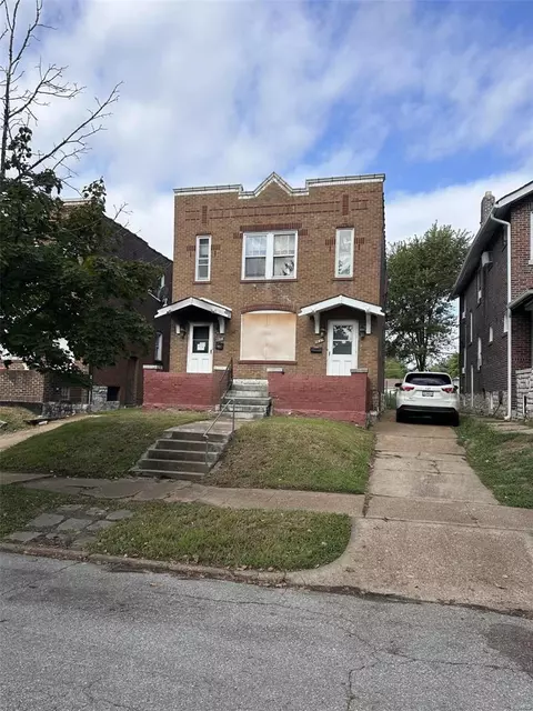 5631 Dewey Ave, Saint Louis, MO 63116