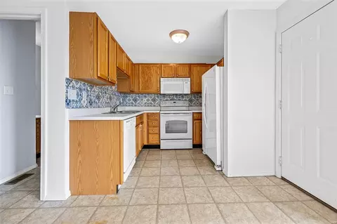 826 Brookmead Dr, O'fallon, MO 63366 photo 8