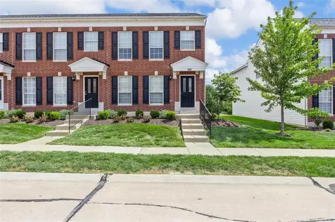 826 Brookmead Dr, O'fallon, MO 63366