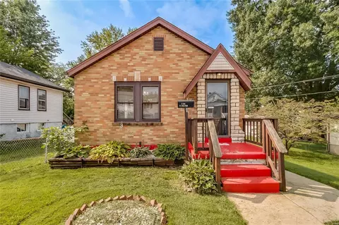 136 W Felton Ave, Saint Louis, MO 63125