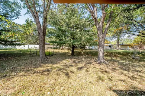 360 Towerwood Dr, Ballwin, MO 63021 photo 40