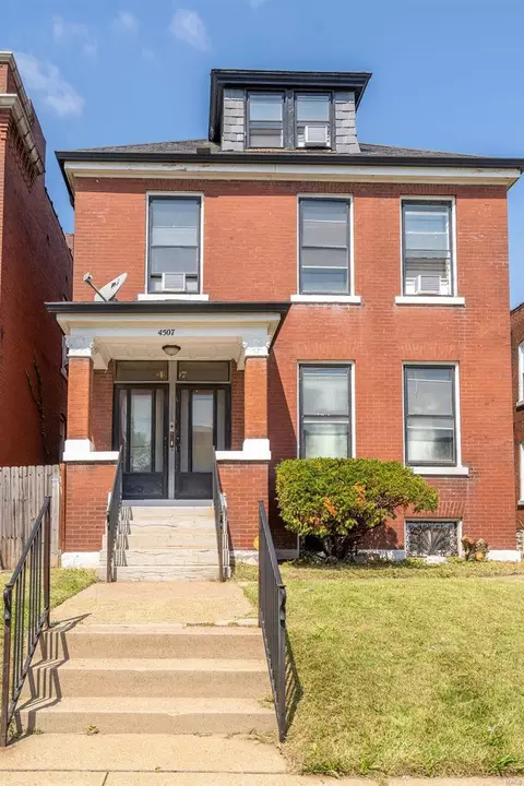 4507 Clarence Ave, Saint Louis, MO 63115