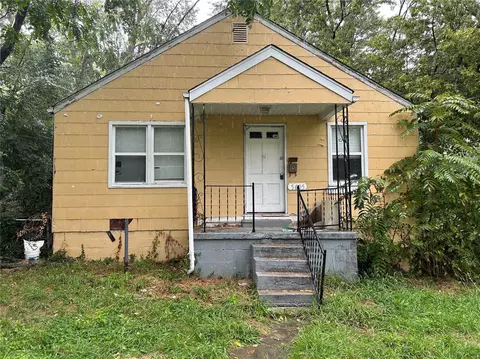 5605 Hamilton Ave, Saint Louis, MO 63136