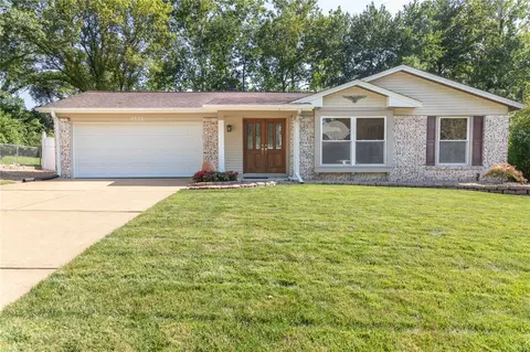 4828 Laketon Ct, Saint Louis, MO 63128