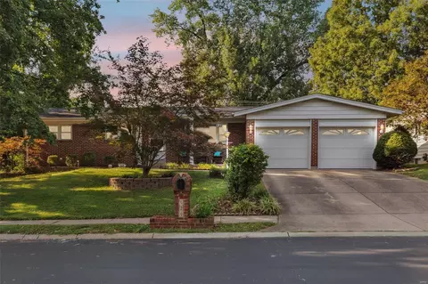 629 Norwich Dr, Saint Charles, MO 63301
