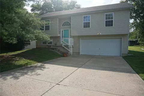 505 Meyer Rd, Wentzville, MO 63385