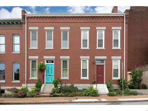 1042 Julia St, Saint Louis, MO 63104