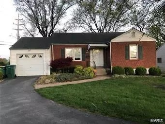 8966 Whitstone Ct, Saint Louis, MO 63136