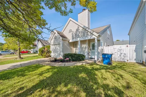 1203 Garden Village Dr, Florissant, MO 63031