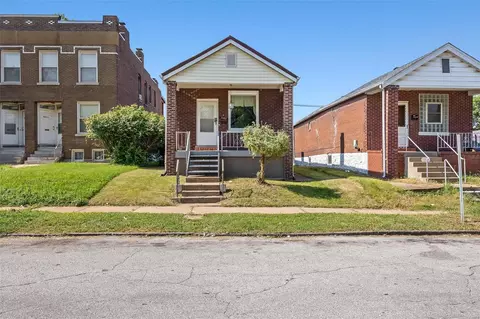 7105 Vermont Ave, Saint Louis, MO 63111