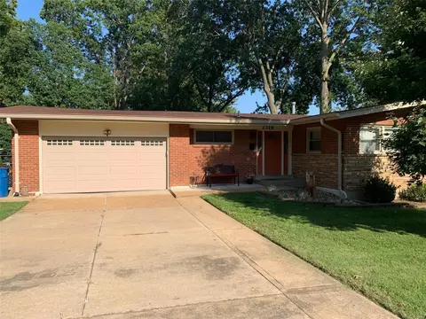 2318 Kenosho Ave, Saint Louis, MO 63114