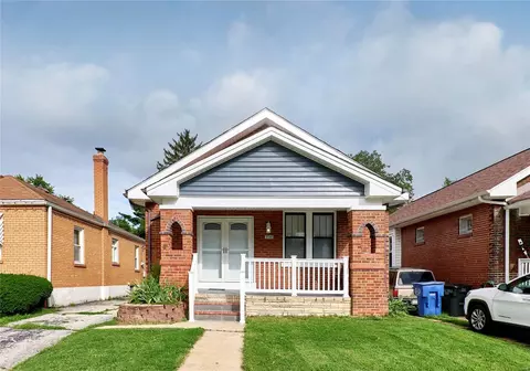 5545 Maze Pl, Saint Louis, MO 63116