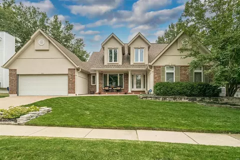 6814 River Hollow Ct, Oakville, MO 63129