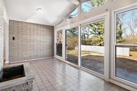 11001 Clayton Rd, Saint Louis, MO 63131 photo 19