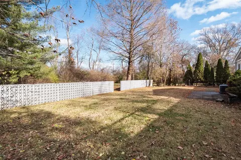 11001 Clayton Rd, Saint Louis, MO 63131 photo 8