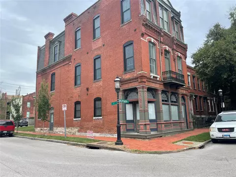 900 Rutger St, Saint Louis, MO 63104