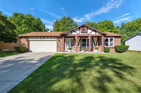 2867 Park Valley Dr, Saint Peters, MO 63376