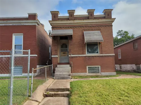 615 Fillmore St, Saint Louis, MO 63111