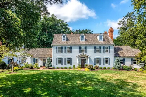 13037 Wheatfield Farm Rd, Saint Louis, MO 63141