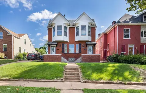 5956 Maple Ave, Saint Louis, MO 63112