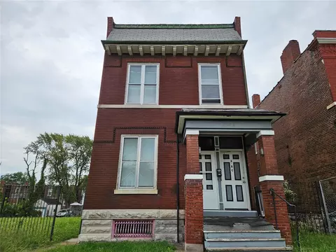 4620 Pope Ave, Saint Louis, MO 63115