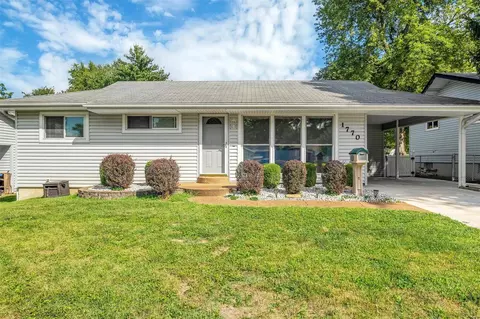 1770 Clover Ln, Florissant, MO 63031