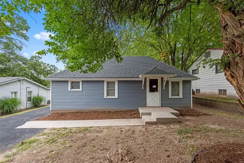 108 Anistasia Dr, Saint Louis, MO 63135