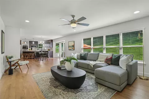 256 Arbors At Bridle Path, Ballwin, MO 63021 photo 9