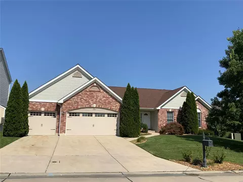 1907 Brothers Ct, Saint Peters, MO 63376