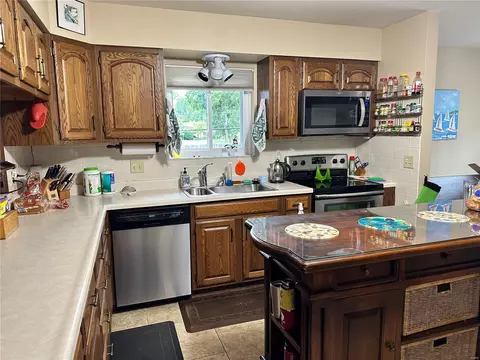 10559 Hackamore Ln, Sappington, MO 63128 photo 14