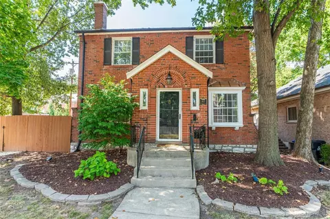 417 N Jackson Ave, Saint Louis, MO 63130