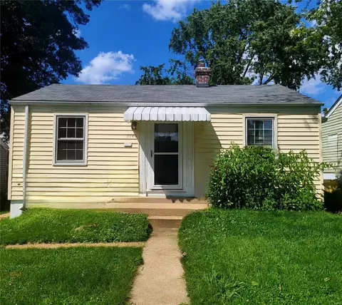 5549 Connecticut St, Saint Louis, MO 63139