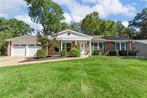 13127 Gascogne Ct, Saint Louis, MO 63141