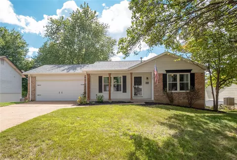 159 Birchleaf Dr, Saint Peters, MO 63376