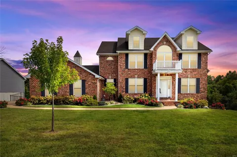 6430 Hagemann Rd, Saint Louis, MO 63128