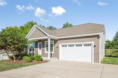 129 Kunze Dr, Saint Charles, MO 63303