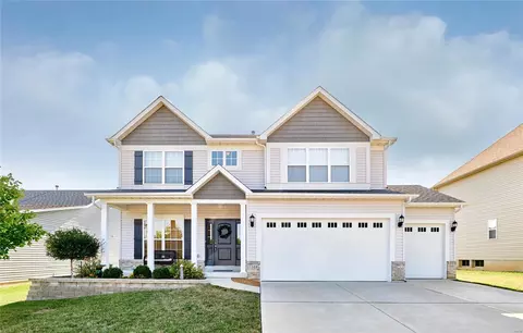 1368 Crimson Creek Dr, High Ridge, MO 63049