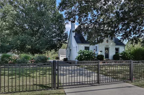 830 N Sappington Rd, Saint Louis, MO 63122