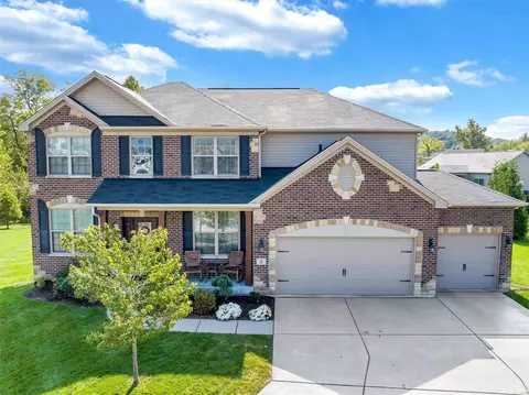 58 Blue Brook Ct, O'fallon, MO 63366