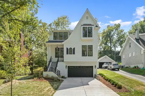 20 Burroughs Ln, Ladue, MO 63124