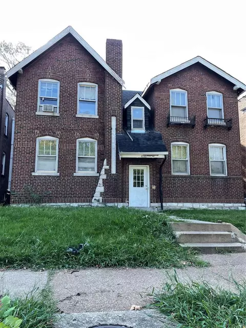 4726 S Grand Blvd, Saint Louis, MO 63111