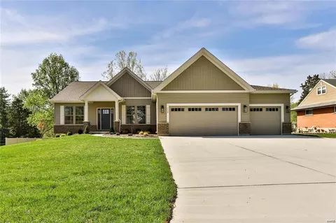 730 Rojean Dr, Ellisville, MO 63021